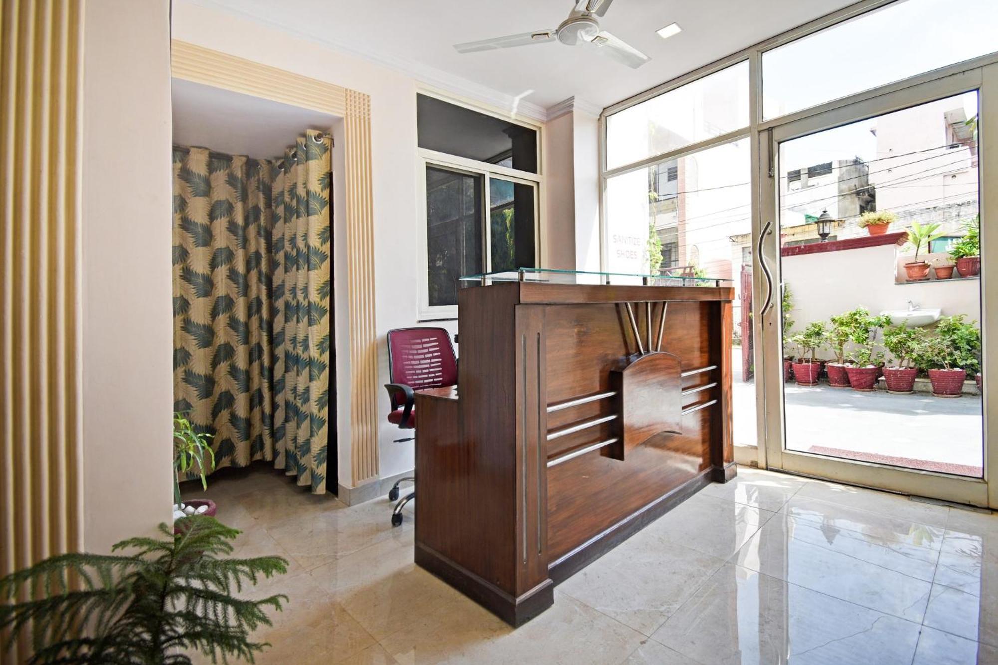 Hotel O 75407 Hotel Jaipur Home Stay Hawa Sadak Exterior foto